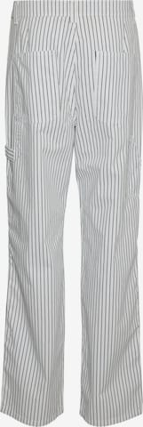 VERO MODA Regular Trousers 'Carly' in White