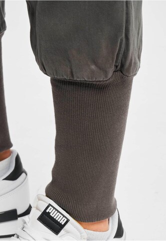 2Y Premium Tapered Hose in Grau