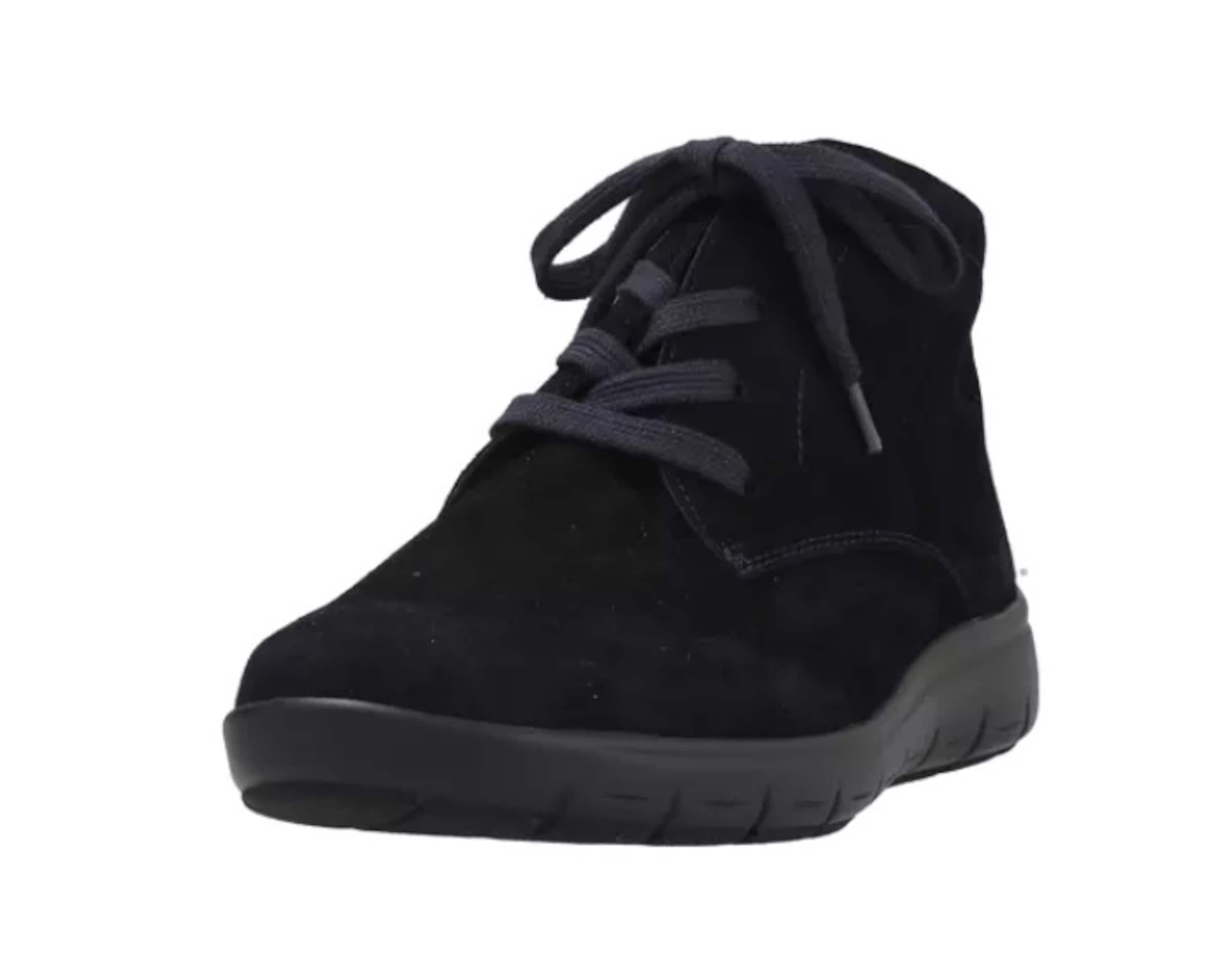 SEMLER Lace-up bootie in Black: front