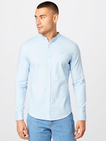 HOLLISTER - Ajuste estrecho Camisa en azul: frente