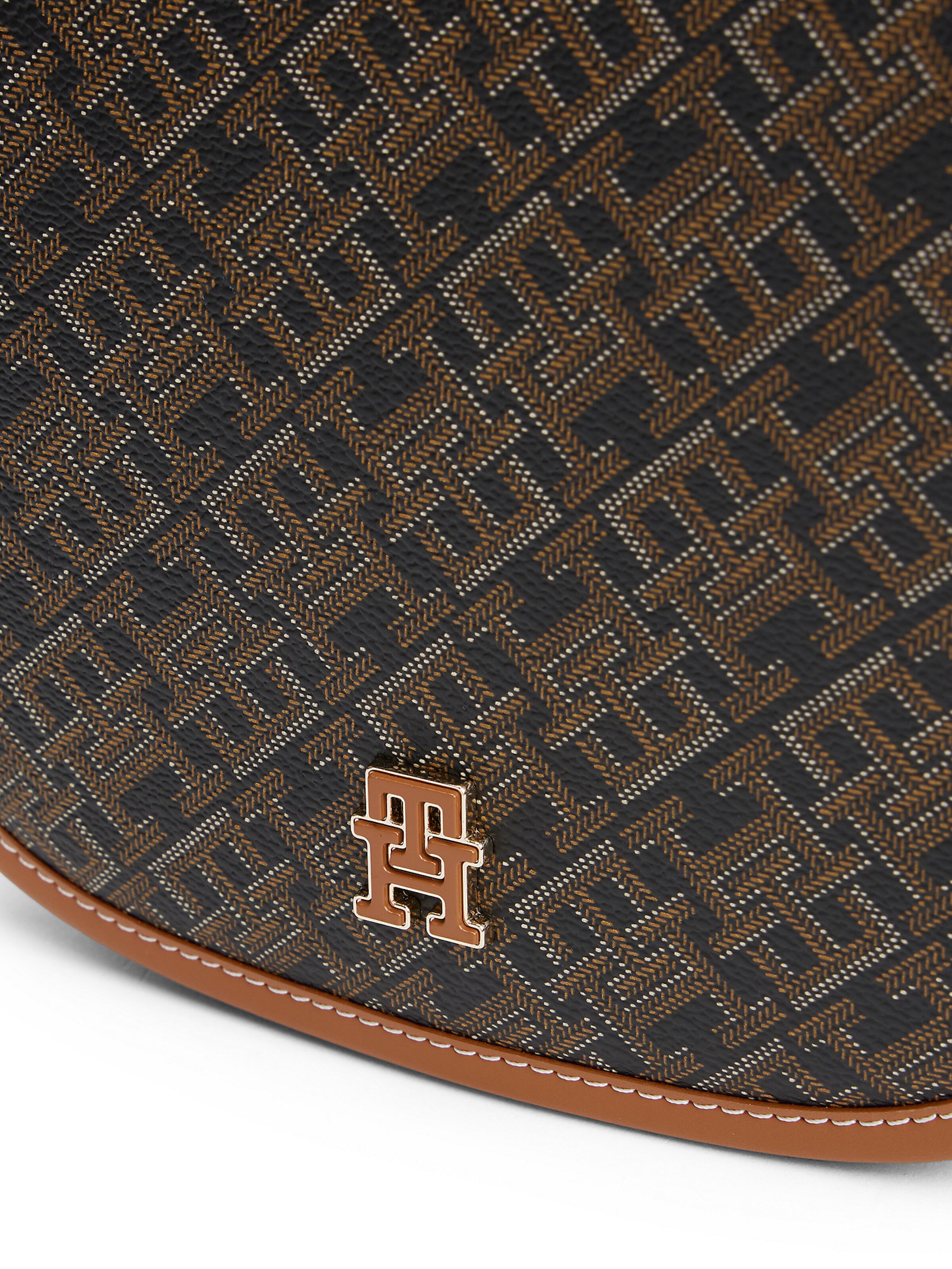 TOMMY HILFIGER Umhängetasche in Schwarz