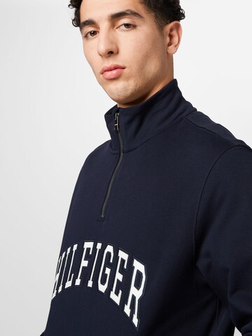 TOMMY HILFIGER Sweatshirt in Blauw