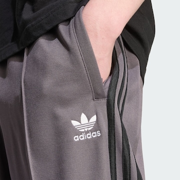 ADIDAS ORIGINALS Baggy Trousers 'Adicolor Firebird' in Grey