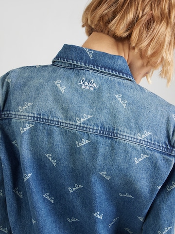 Camicia da donna 'Beks' di Lala Berlin in blu