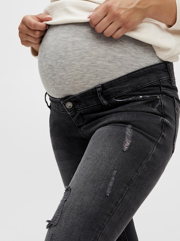 MAMALICIOUS Slimfit Jeans 'Akira' in Zwart