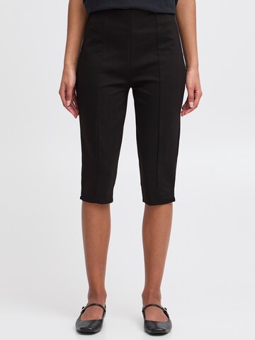 Coupe slim Pantalon à plis 'IHSIMONSE' ICHI en noir : devant