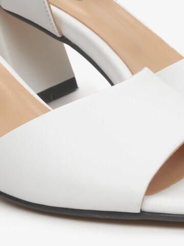 Estro Sandals '081-206' in White