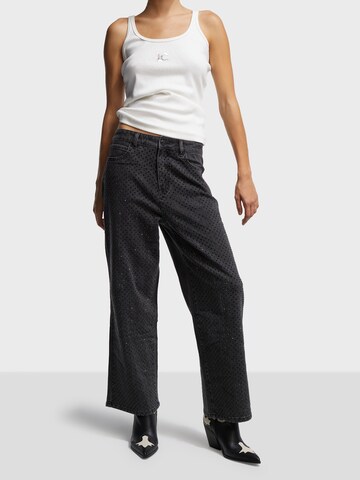Lola Casademunt Loose fit Jeans in Grey: front