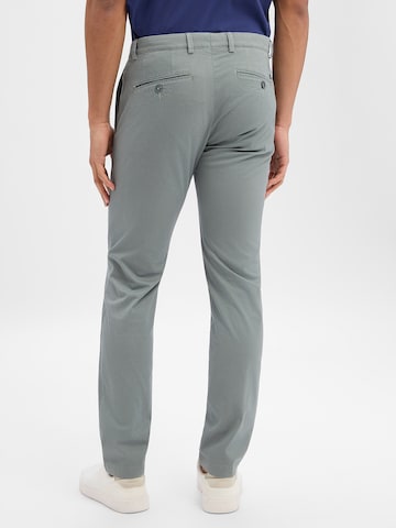 bugatti Hose Aturo in Grün