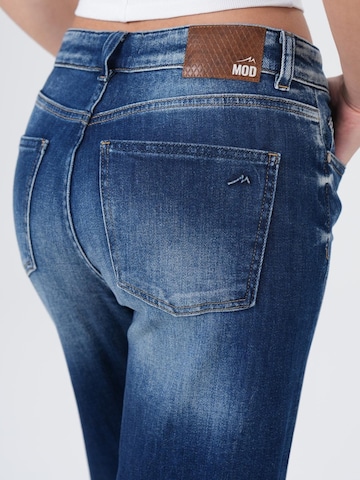 M.O.D MIRACLE OF DENIM - Pierna ancha Vaquero en azul