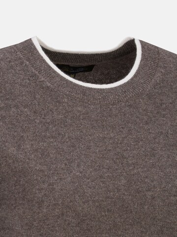 Dine'n'Dance Shirt in Bruin: voorkant