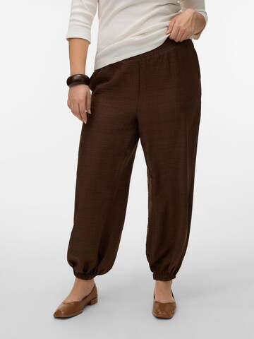 Vero Moda Curve Loosefit Broek 'VMLifina' in Bruin: voorkant