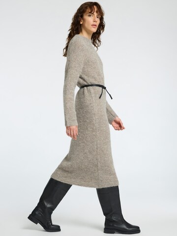 Robes en maille SELECTED FEMME en marron