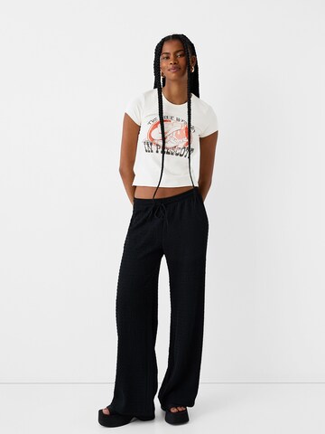 Bershka Koszulka w kolorze biały