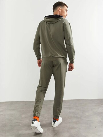 Tommy Life Sweat suit 'Aktive Sets' in Green