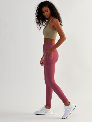 BeShaped Regular Sporthose 'Lift Me Up' in Rot
