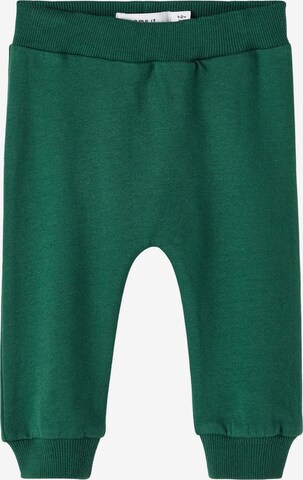 Tapered Pantaloni 'Ruddy' di NAME IT in verde: frontale