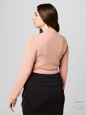 Guido Maria Kretschmer Curvy Shirt 'Kayleen' in Pink