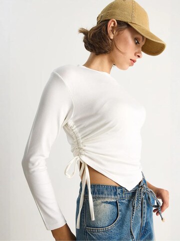 Maglietta di Bianco Lucci in bianco