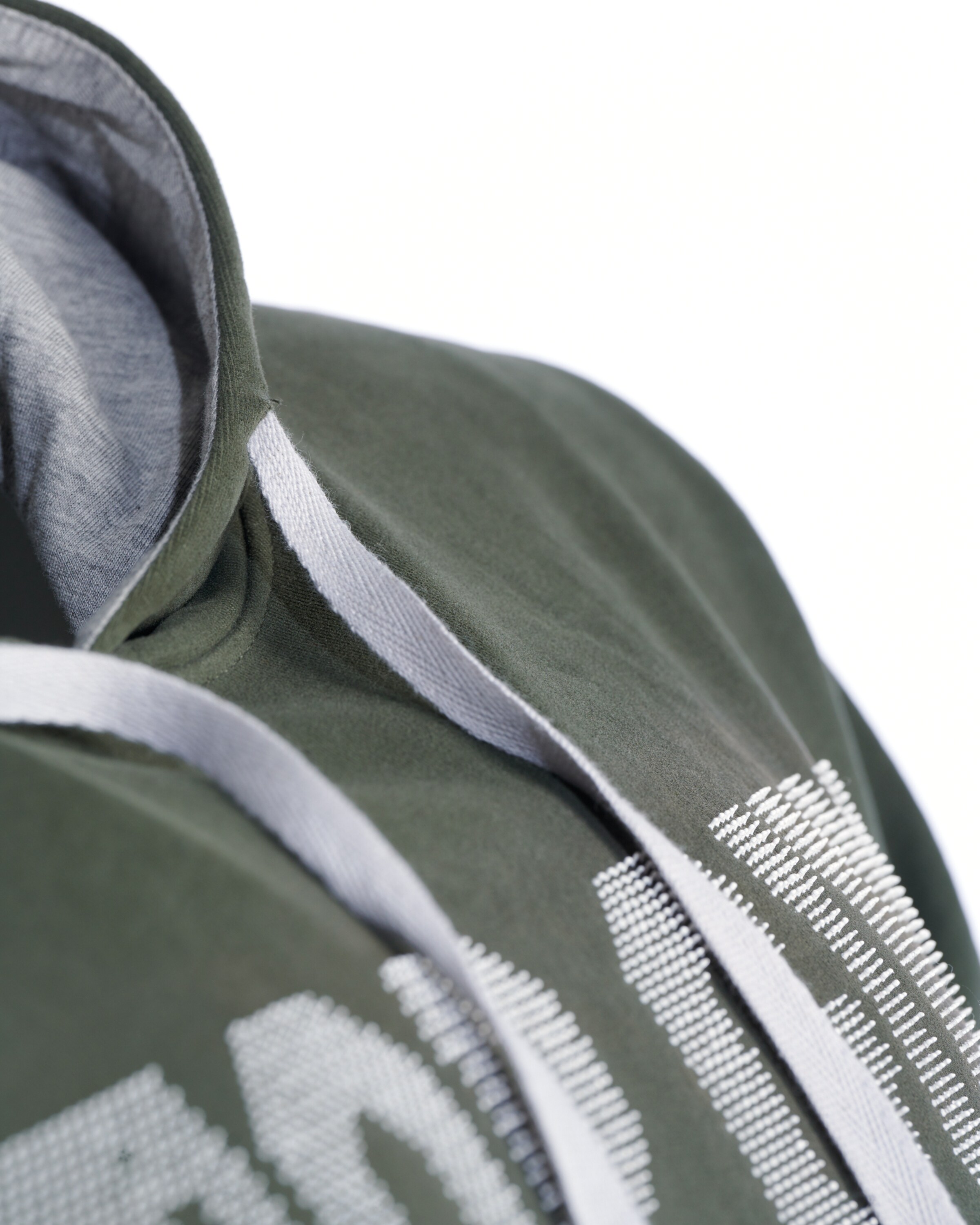 TOP GUN Sweatshirt in Green