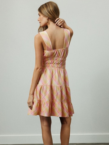 Next Zomerjurk in Roze