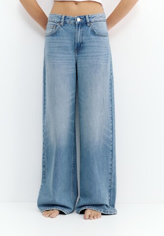 Pull&Bear Wide Leg Farkut värissä sininen: etupuoli