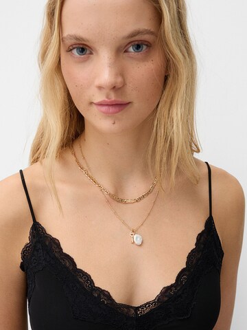 Collana di Bershka in oro