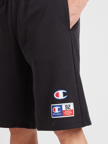 Champion Authentic Athletic Apparel Loosefit Shorts in Schwarz