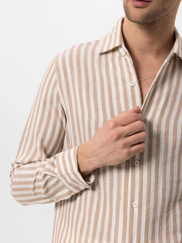 Regular fit Camicia di Antioch in beige