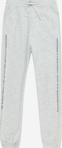 Abercrombie & Fitch Tapered Παντελόνι σε γκρι: μπροστά