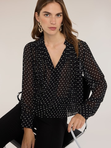 MOTIVI - Blusa en negro