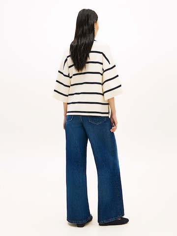 TOMMY HILFIGER Sweater in Beige