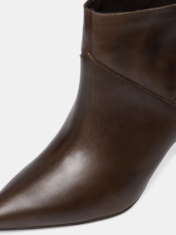 Bianco Ankle Boots 'GIDA' in Braun