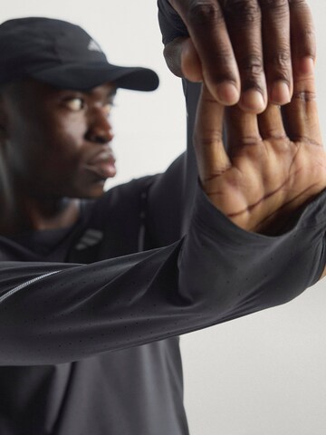 ADIDAS PERFORMANCE Funkcionális felső 'ADIZERO' - fekete