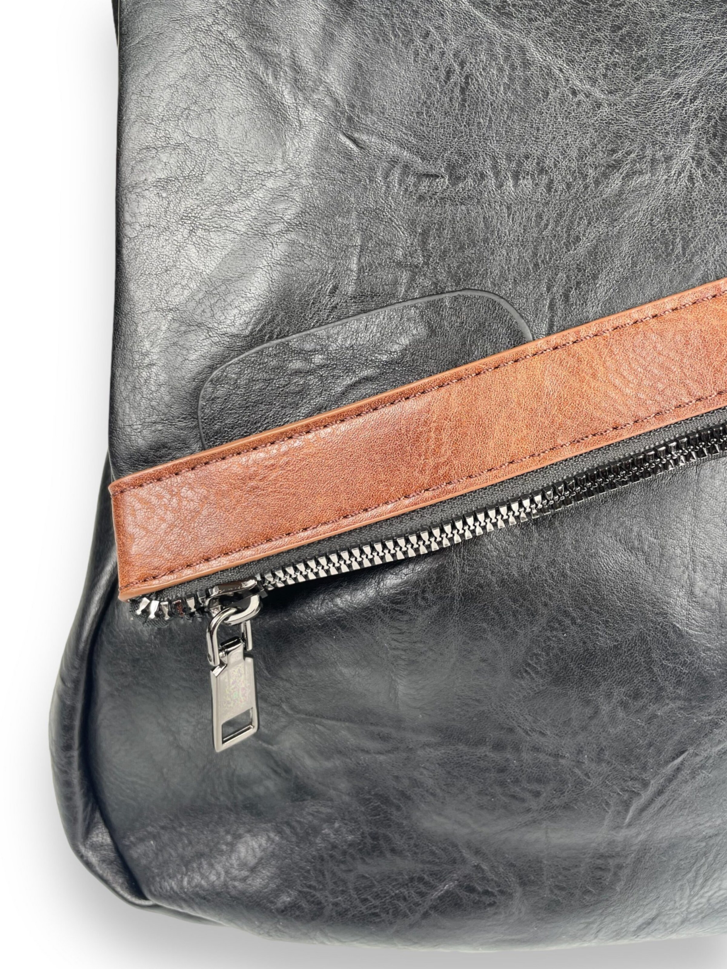 Kumixi Backpack '2in1 Rucksacktasche' in Brown