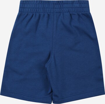 Regular Pantaloni 'CLUB' de la Nike Sportswear pe albastru