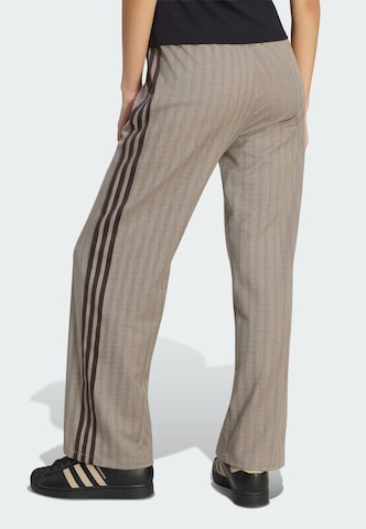 ADIDAS ORIGINALS Ohlapna forma Hlače 'CLASSIC' | rjava barva