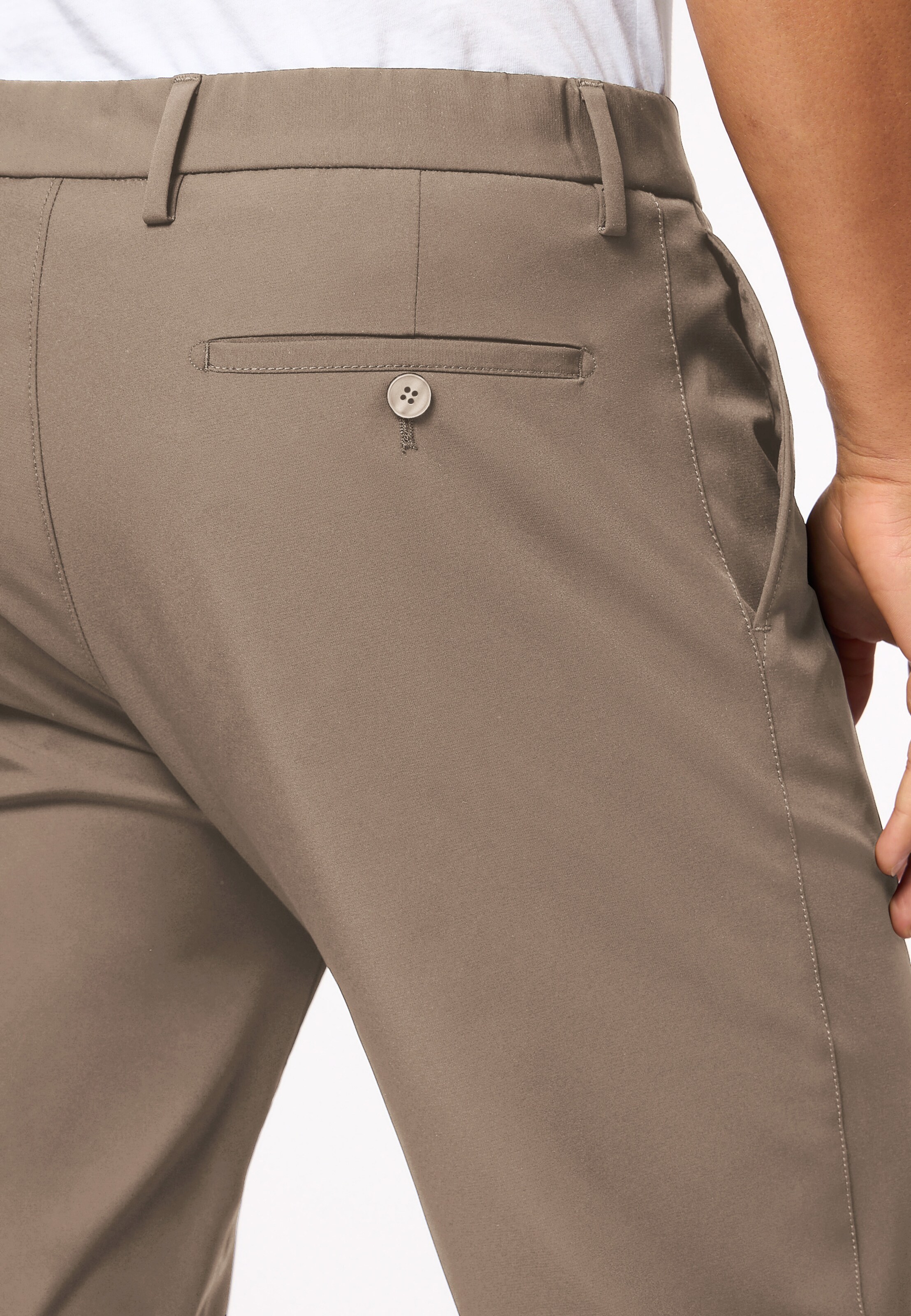 ROY ROBSON Regular Chino trousers in Brown