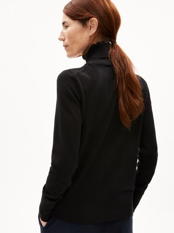 Pull-over 'Kaathia' ARMEDANGELS en noir : devant