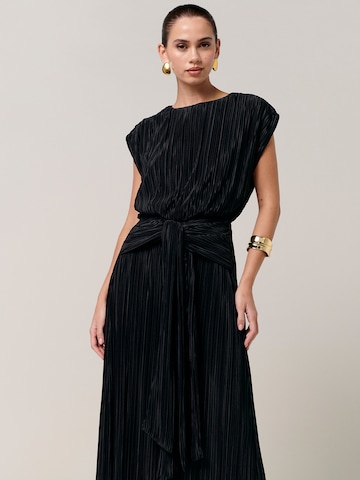 Rochie 'Zarina' de la Sável pe negru