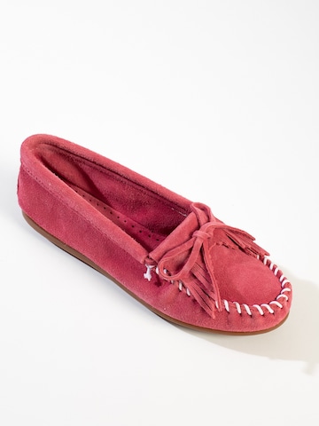 Mocassino 'Kilty' di Minnetonka in rosa