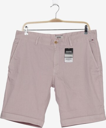 Tommy Jeans Shorts in 38 in Pink: front