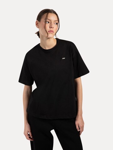 Smilodox Oversize T-Shirt Lyanna in Schwarz: Vorderseite