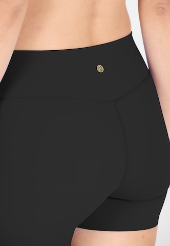 Athlecia Slim fit Leggings in Black