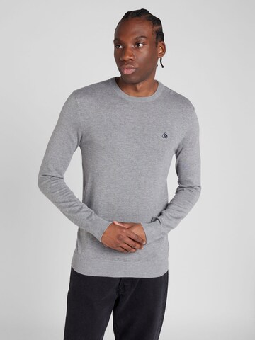 Pull-over 'Essentials' SCOTCH & SODA en gris : devant