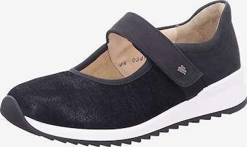 Finn Comfort Ballet Flats with Strap in Black: front