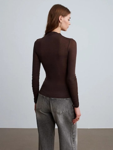 Dilvin Shirt in Brown