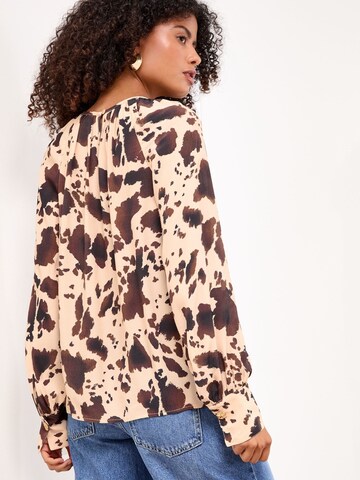 Lipsy - Blusa en marrón