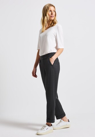 STREET ONE Regular Pleated Pants in Black