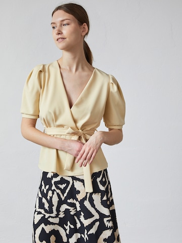 SISTERS POINT Blouse 'NASA-T' in Beige: voorkant